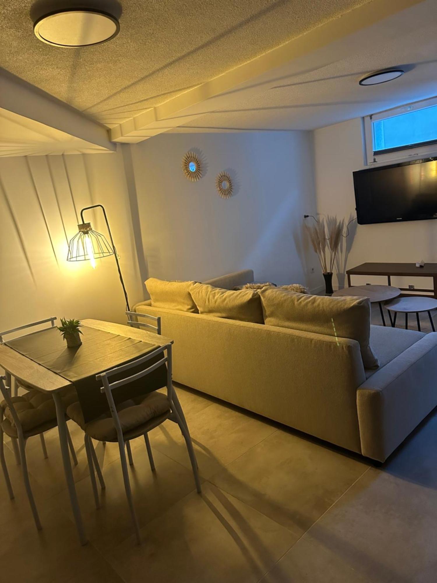 Les Mirabelles Apartment Ensisheim Bagian luar foto